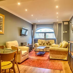 https://montrose-terrace-apartment.edinburghhotelsuk.org