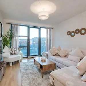 https://central-belfast-apartments-94-victoria-place.belfasthotelsireland.com